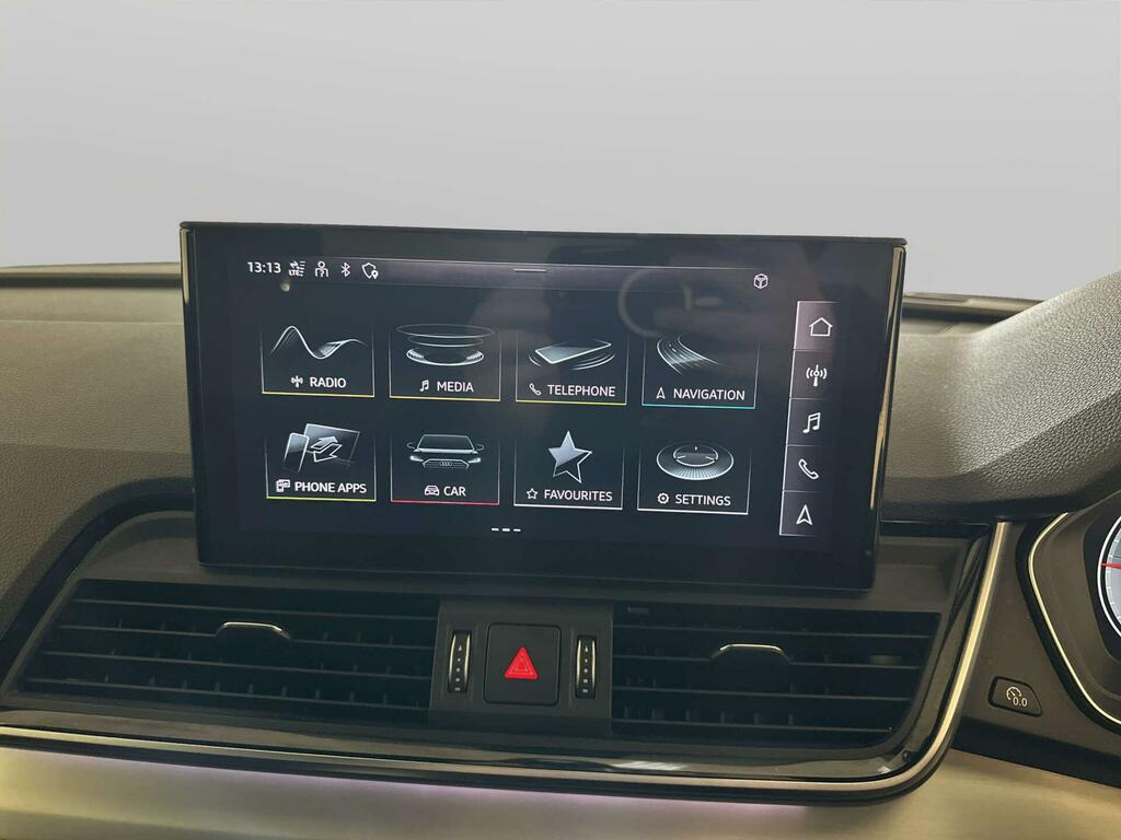 Audi Q5 Black Edition Black #20