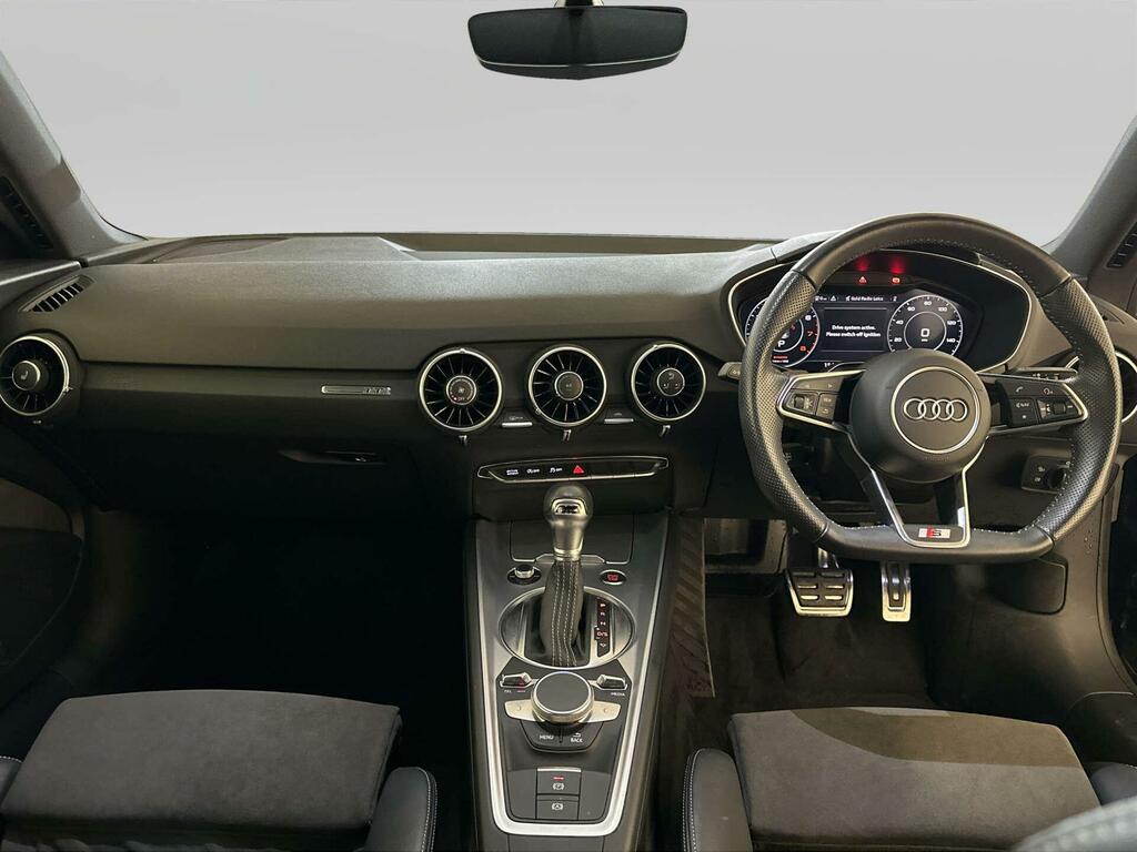 Audi TT 2.0 Tfsi 40 Black Edition Coupe S Troni Black #2