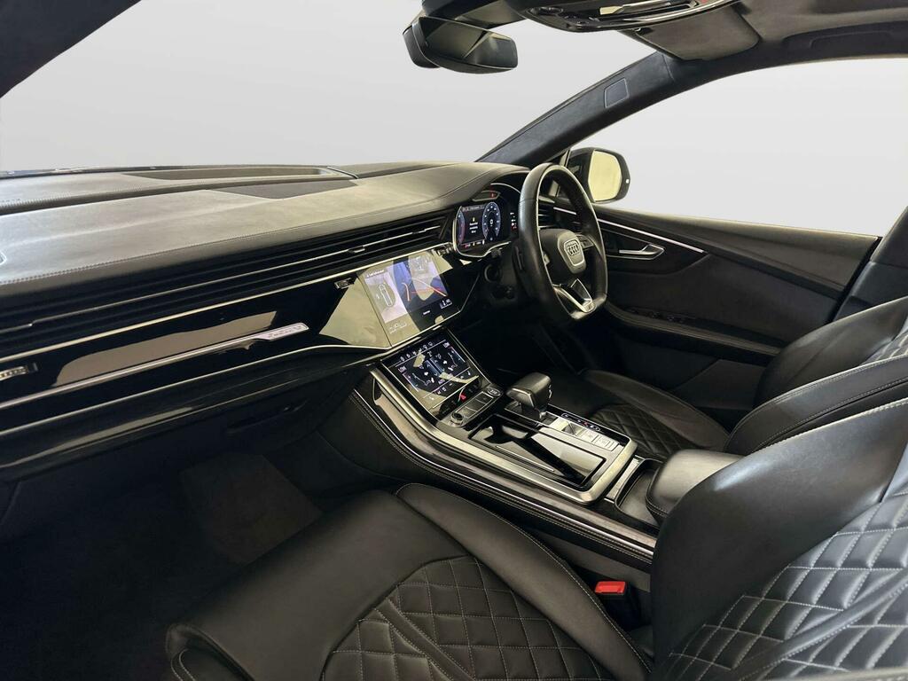Audi Q8  Blue #10
