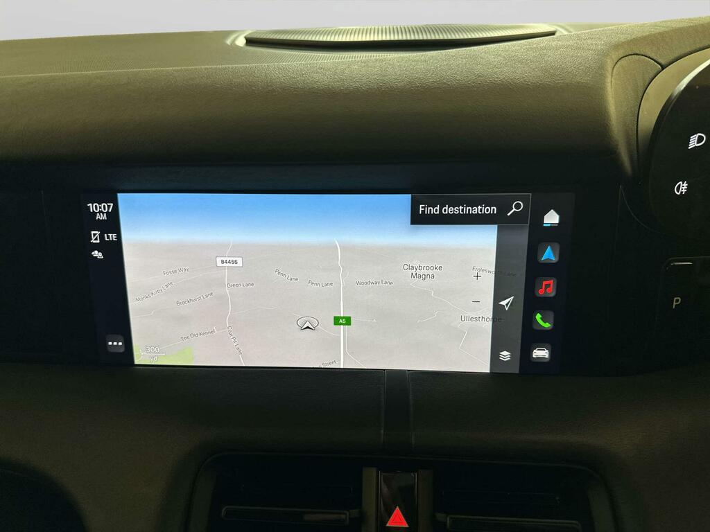 Porsche Taycan Base Automatic White #20
