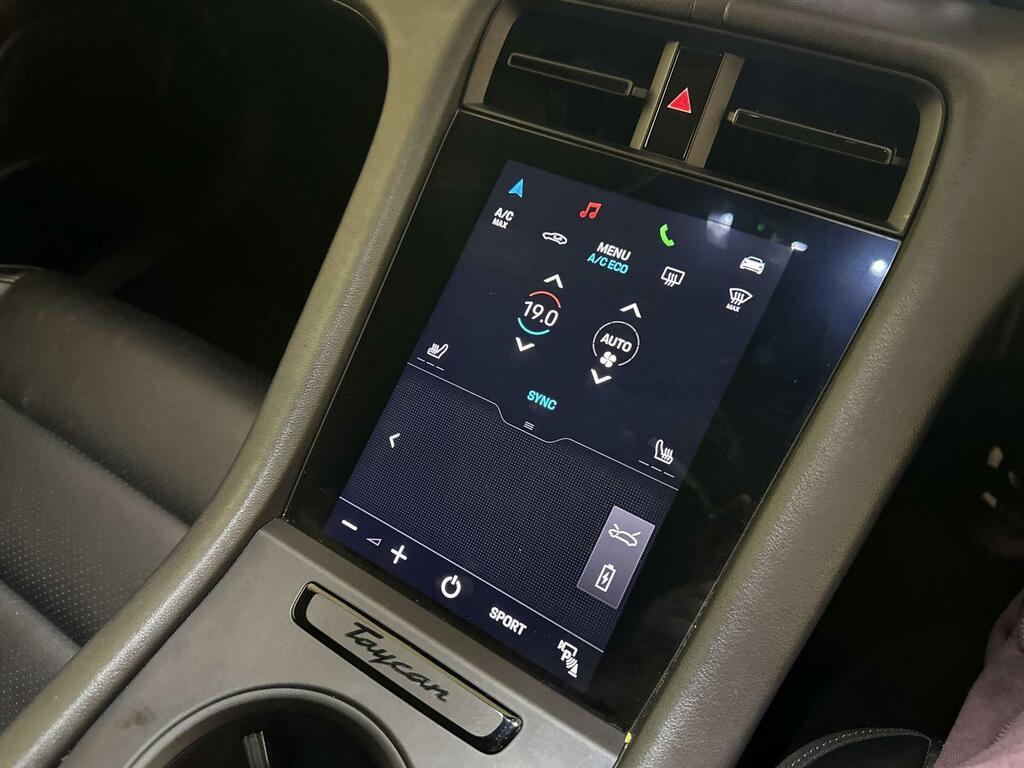 Porsche Taycan Base Automatic White #25