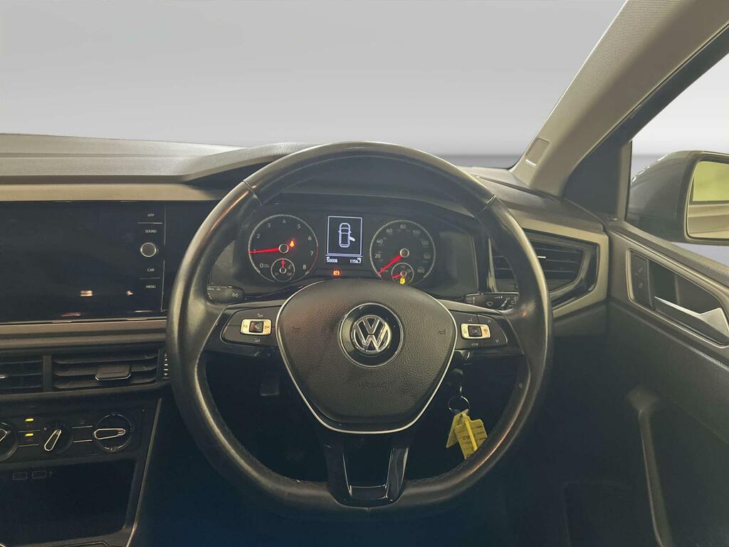 Volkswagen Polo Match White #14
