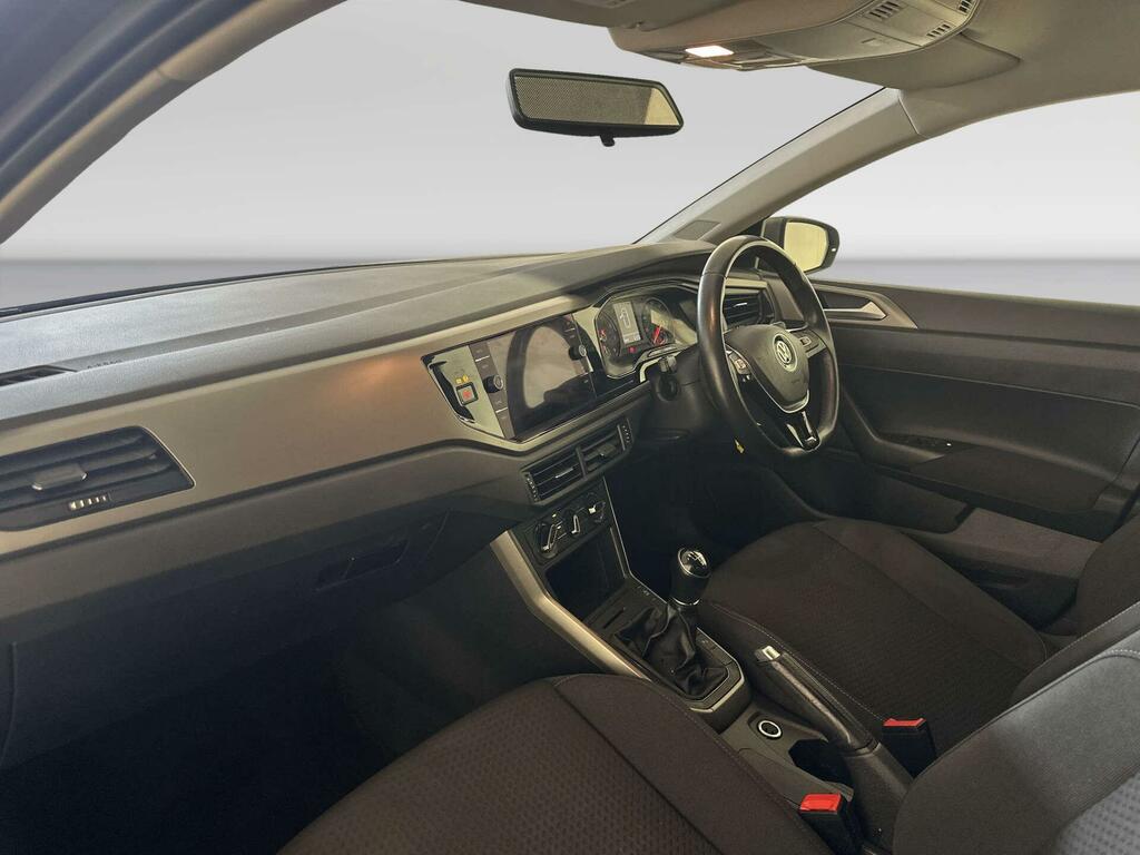 Volkswagen Polo Match White #10