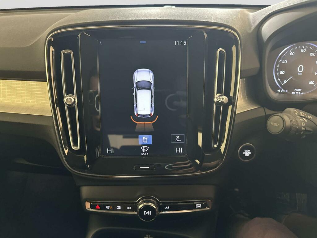 Volvo XC40 Suv Black #19
