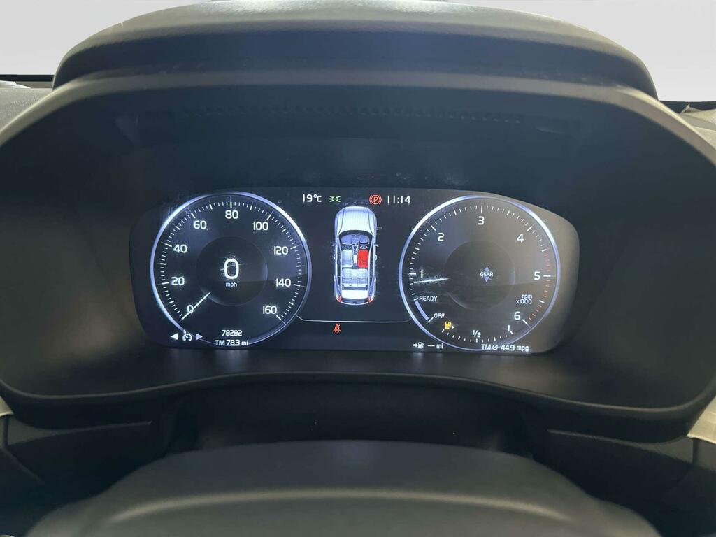 Volvo XC40 Suv Black #17