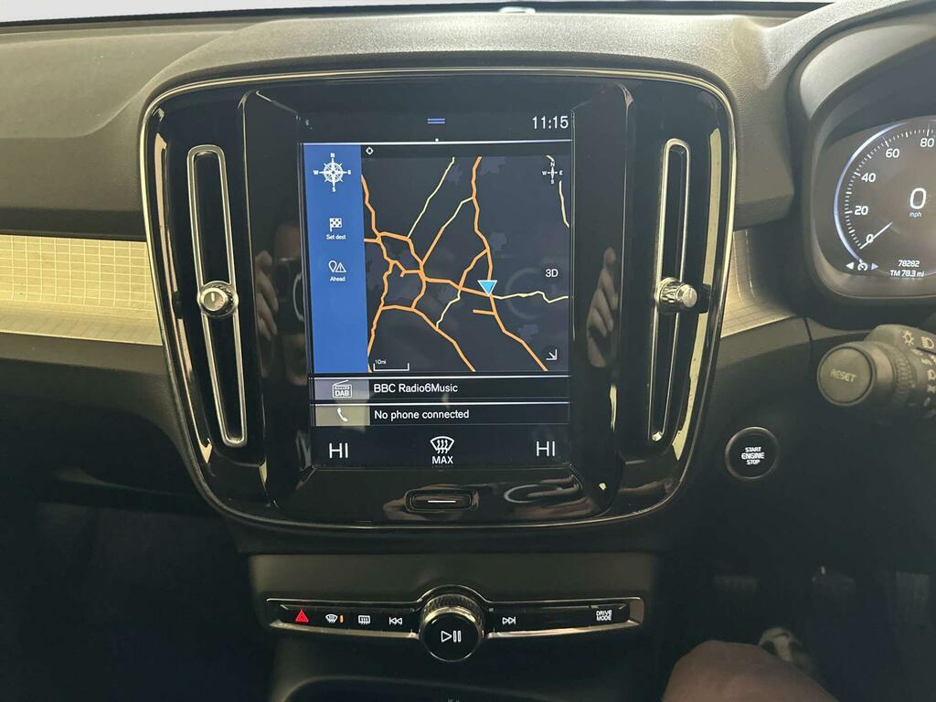 Volvo XC40 Suv Black #21