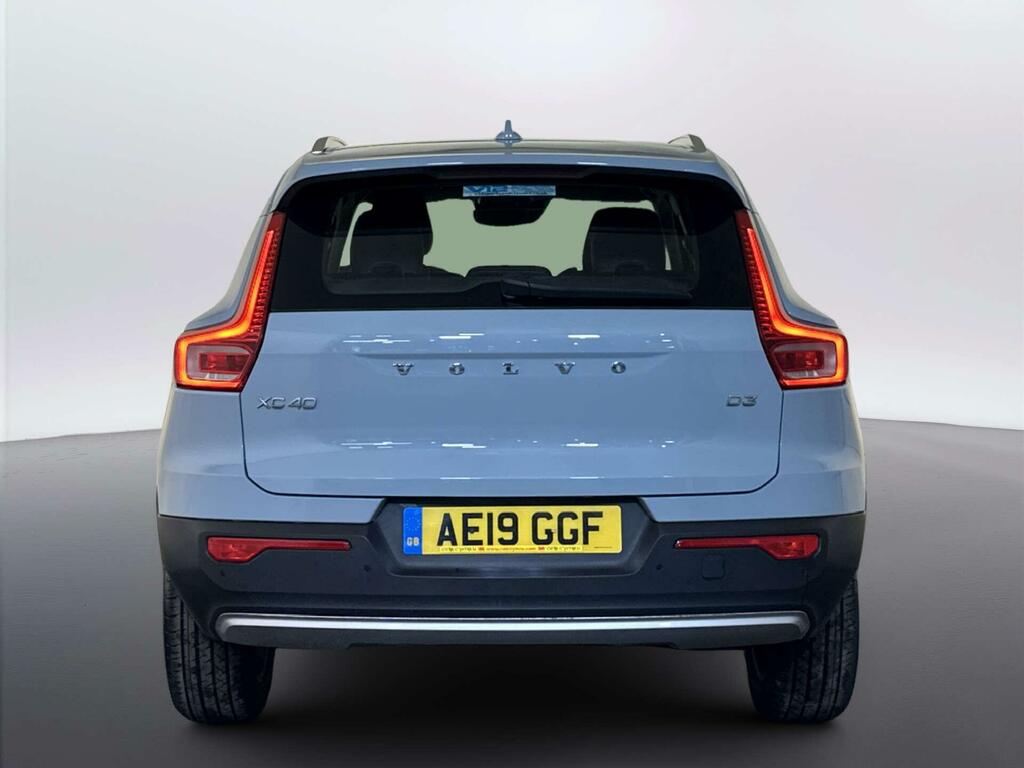 Volvo XC40 Suv Black #7