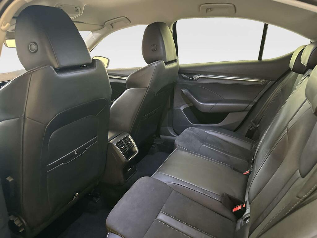 Skoda Octavia Silver #12