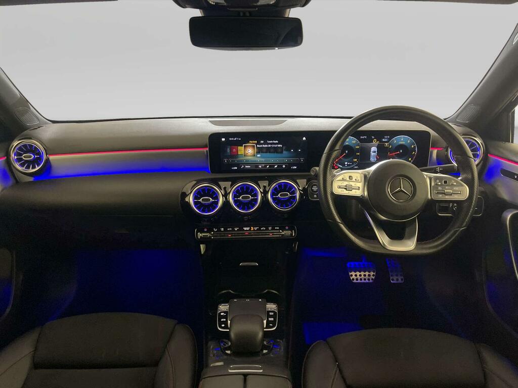 Mercedes-Benz A Class 1.3 A180 Amg Line Premium Hatchback 7 Black #2