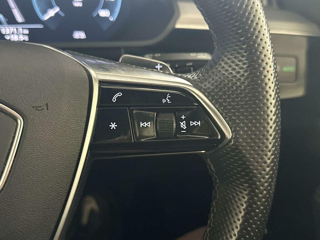 Audi E-tron 93.4Kwh Quattro Grey #17