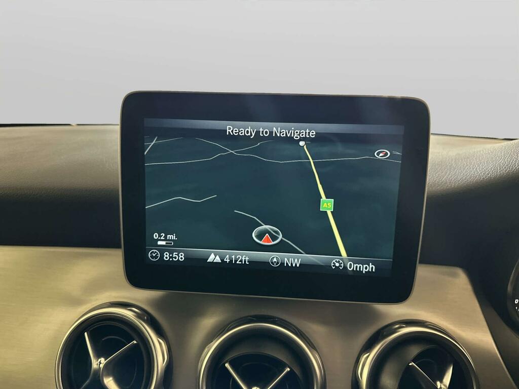 Mercedes-Benz GLA Class Gla 220D 4Matic Black #21