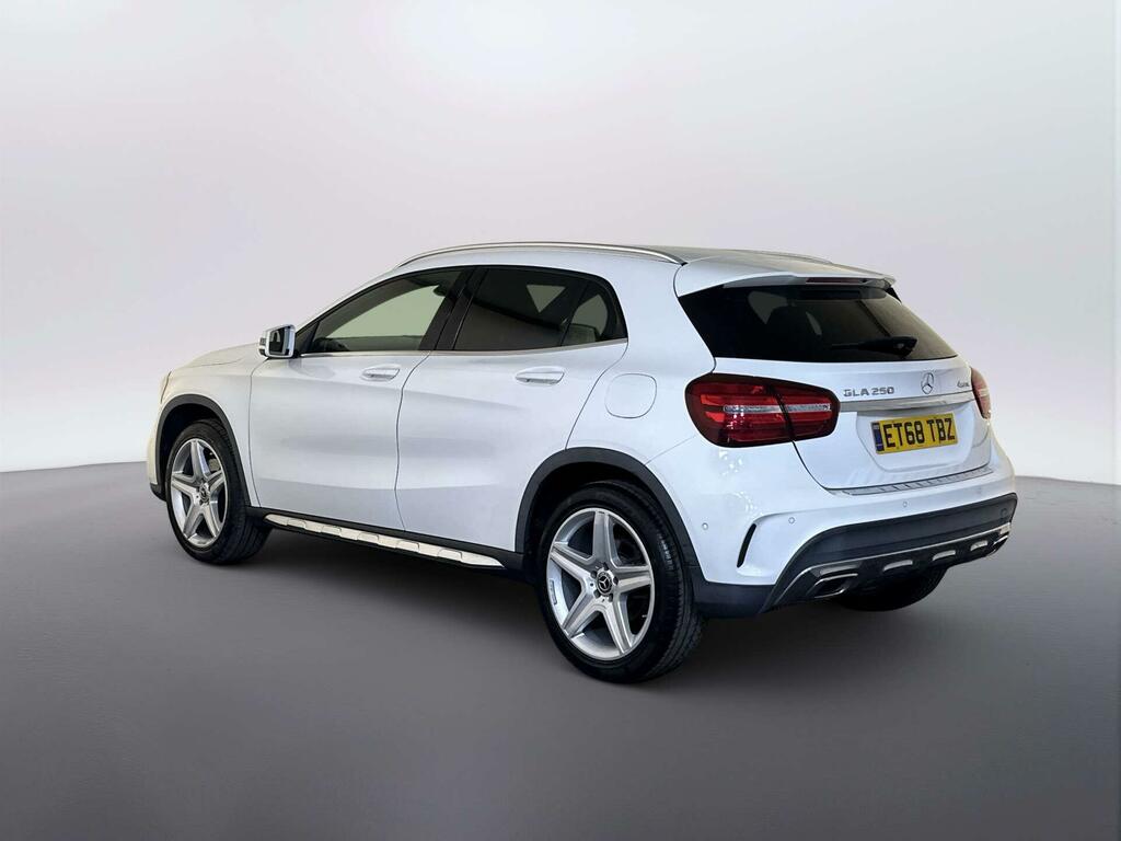 Mercedes-Benz GLA Class 2.0 Gla250 Amg Line Premium Suv 7G-dc White #6