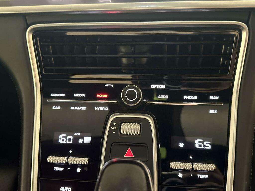 Porsche Panamera 2017 2.9 4 E-hybrid 456 Bhp White #23