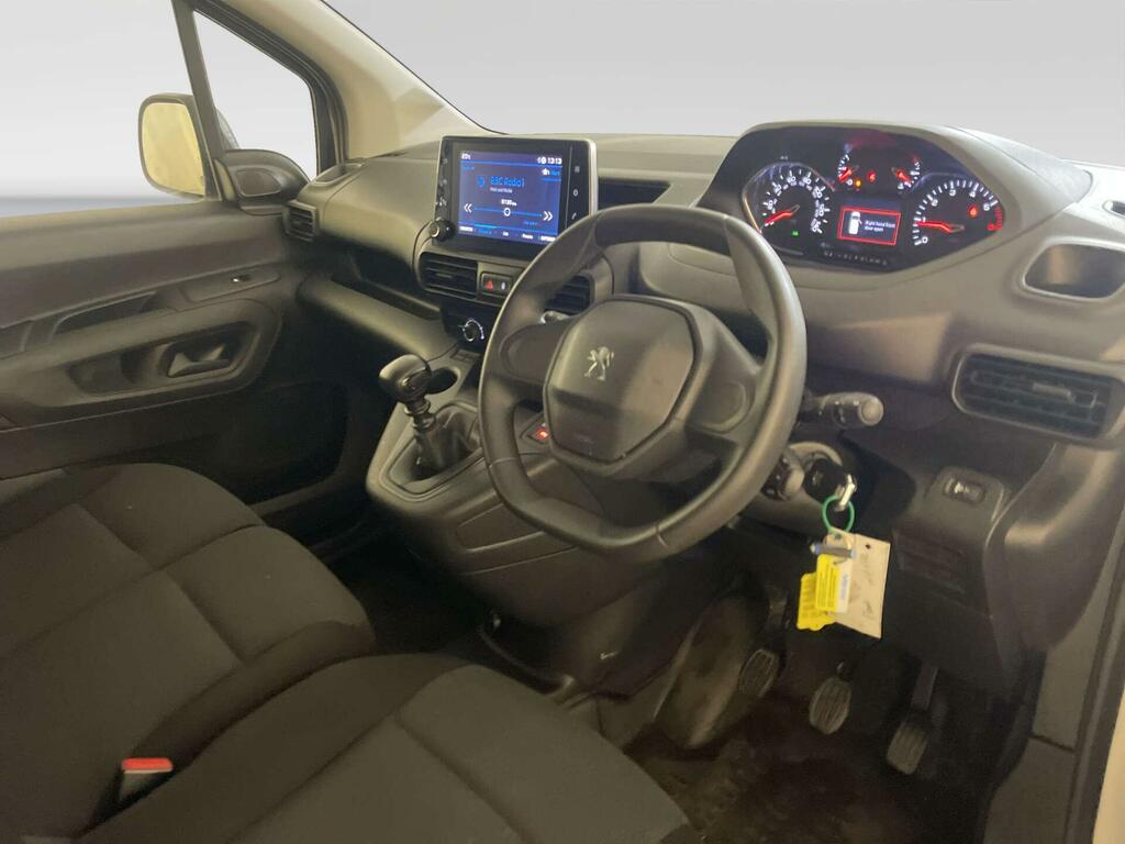 Peugeot Partner 1.5 Bluehdi 1000 Professional Premium Standard P White #2