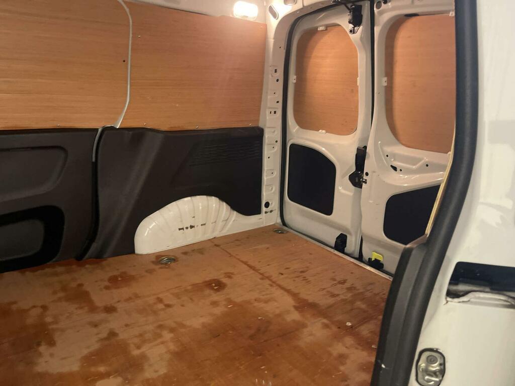 Peugeot Partner Mpv White #12