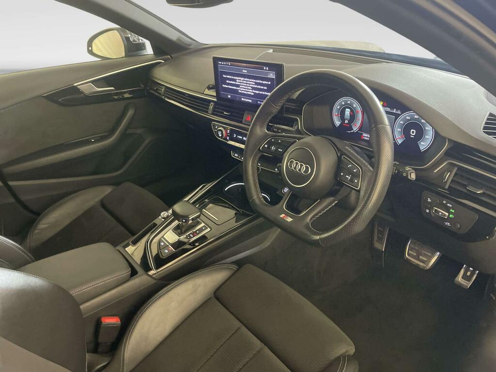 Audi A4 Avant Tdi 30 Technik Estate White #15