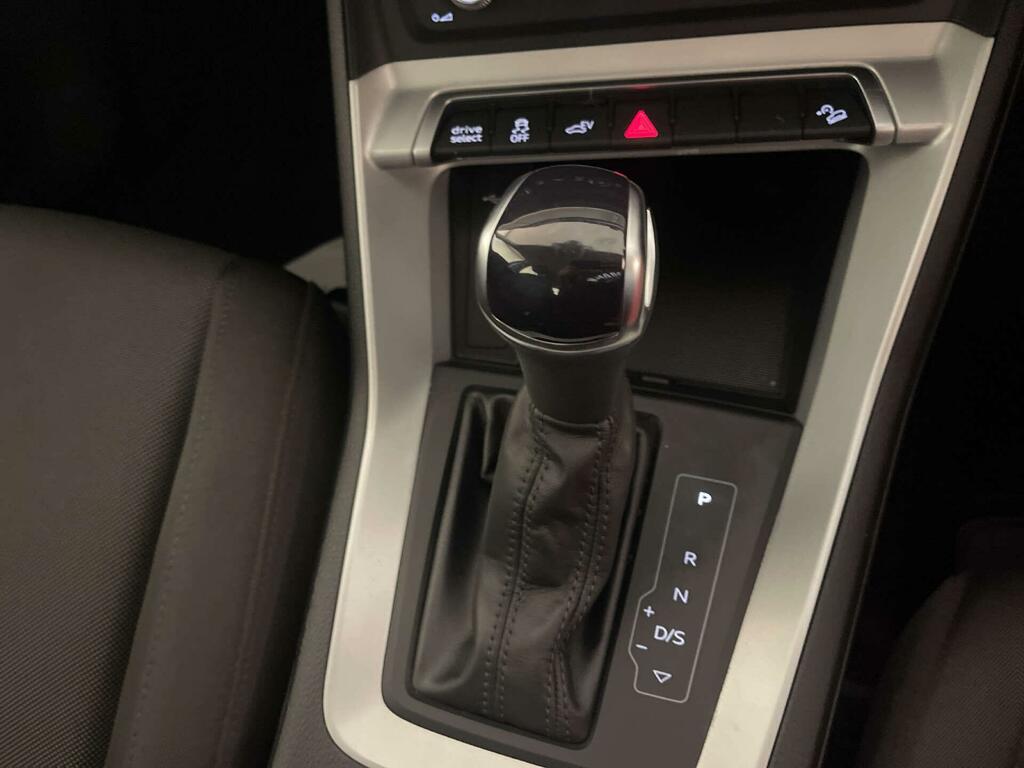 Audi Q3 Q3 Black Edition 45 Tfsi E Blue #22