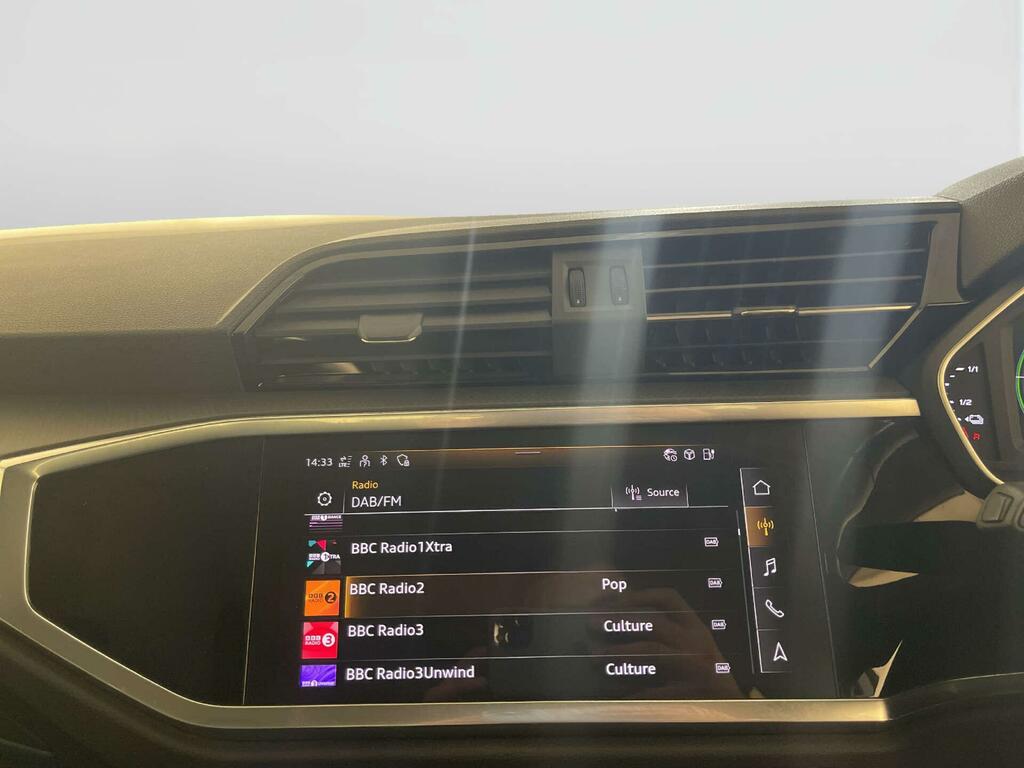 Audi Q3 Q3 Black Edition 45 Tfsi E Blue #19