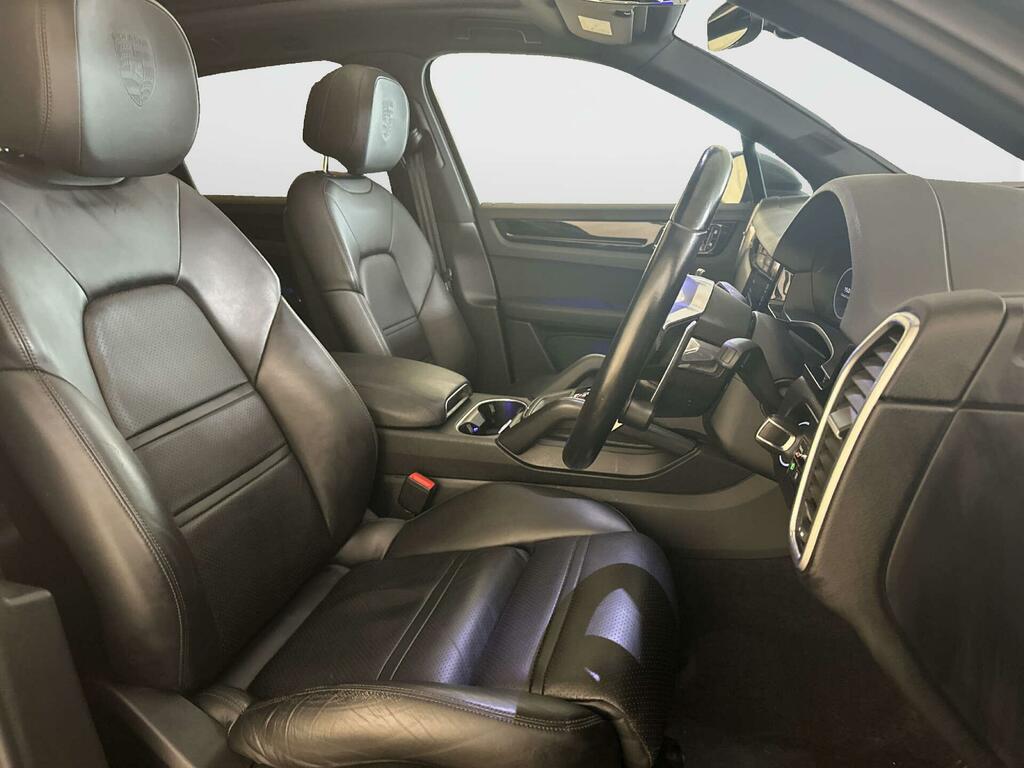 Porsche Cayenne 3.0 V6 Tiptronic 336 Bhp White #11