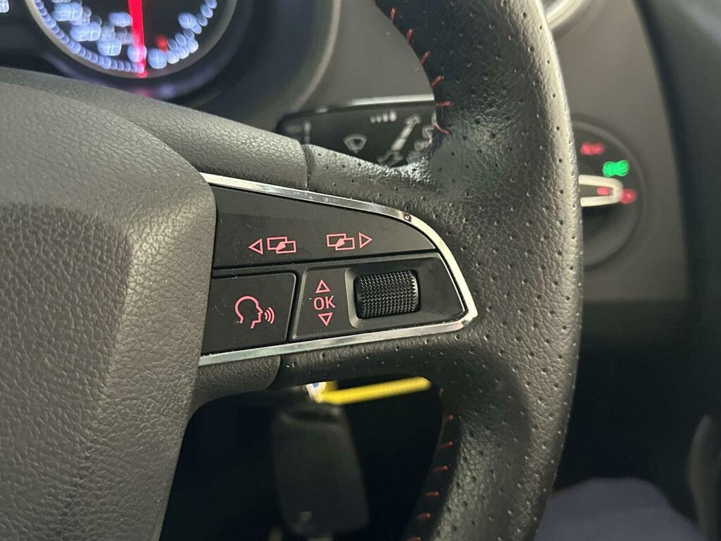 Seat Ibiza 1.0 Se Technology 74 Bhp Red #17