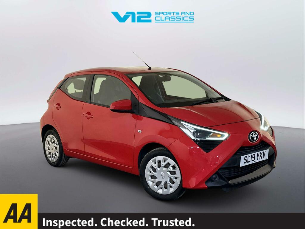 Toyota Aygo 1.0 Vvt-i X-play Hatchback Euro Red