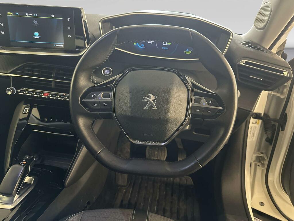 Peugeot e-2008 Allure Premium Black #14