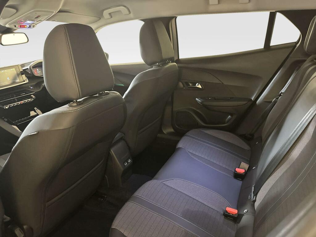 Peugeot e-2008 Allure Premium Black #11