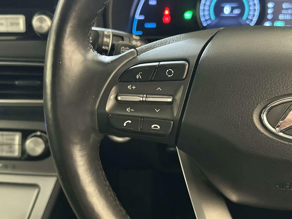Hyundai Kona Hatchback Black #15
