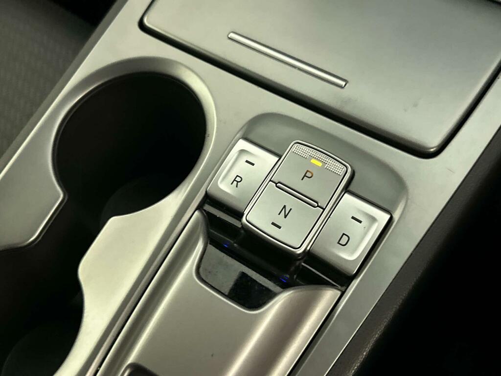 Hyundai Kona Hatchback Black #23