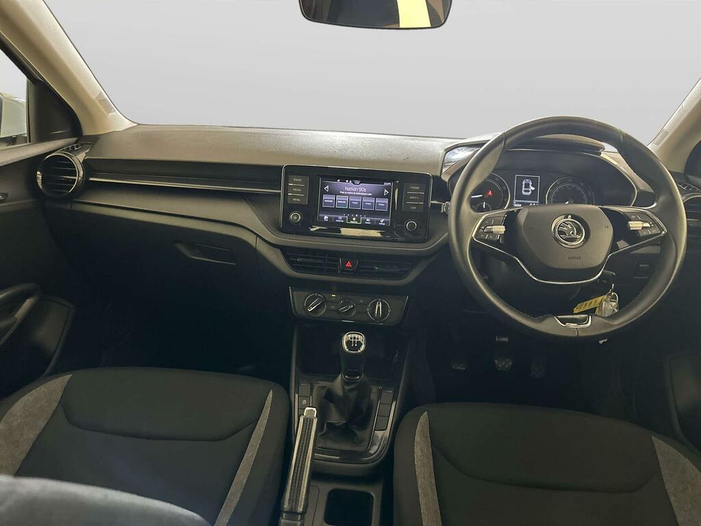 Skoda Fabia 1.0 Tsi Se Comfort Hatchback Eur White #2
