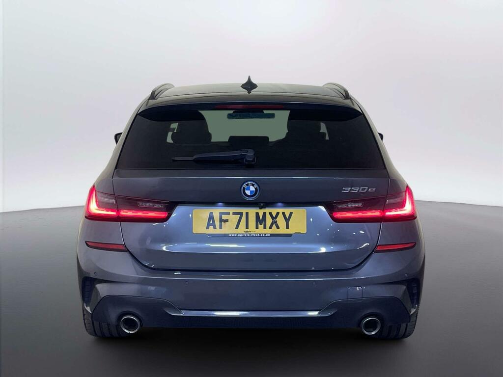 BMW 3 Series Saloon Blue #7