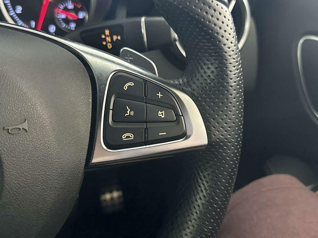 Mercedes-Benz GLA Class #18