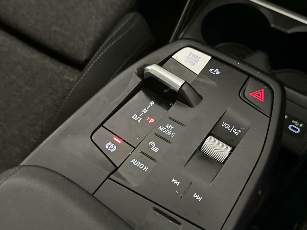 BMW X1 Sdrive 20I Mht Xline Step Black #24