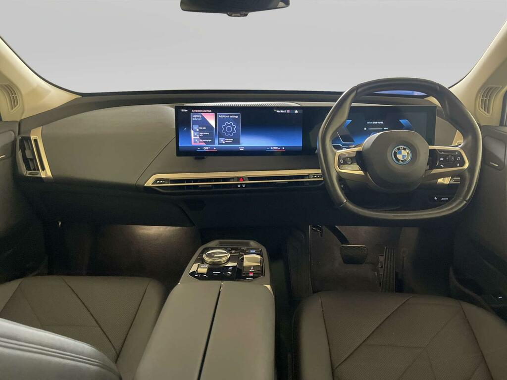 BMW iX 40 76.6Kwh Sport Suv Xdrive 326 Black #2