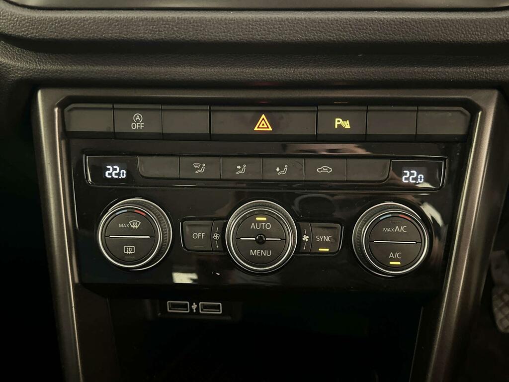 Volkswagen T-Roc Hatchback Blue #23