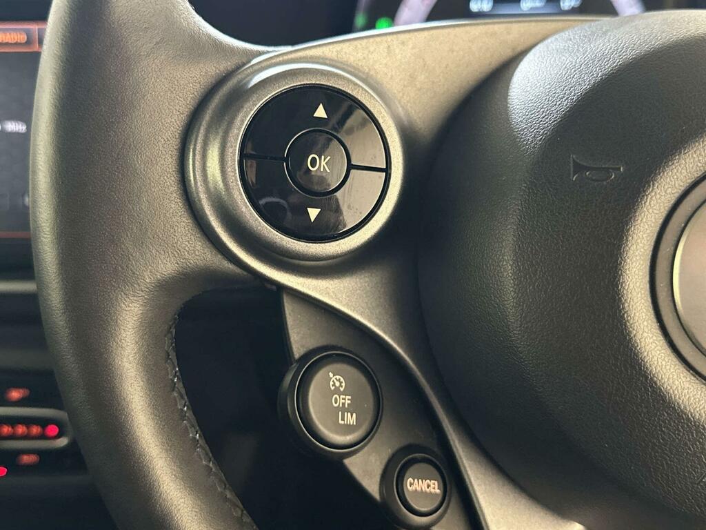 Smart Fortwo Coupe Coupe Exclusive Ev  #16