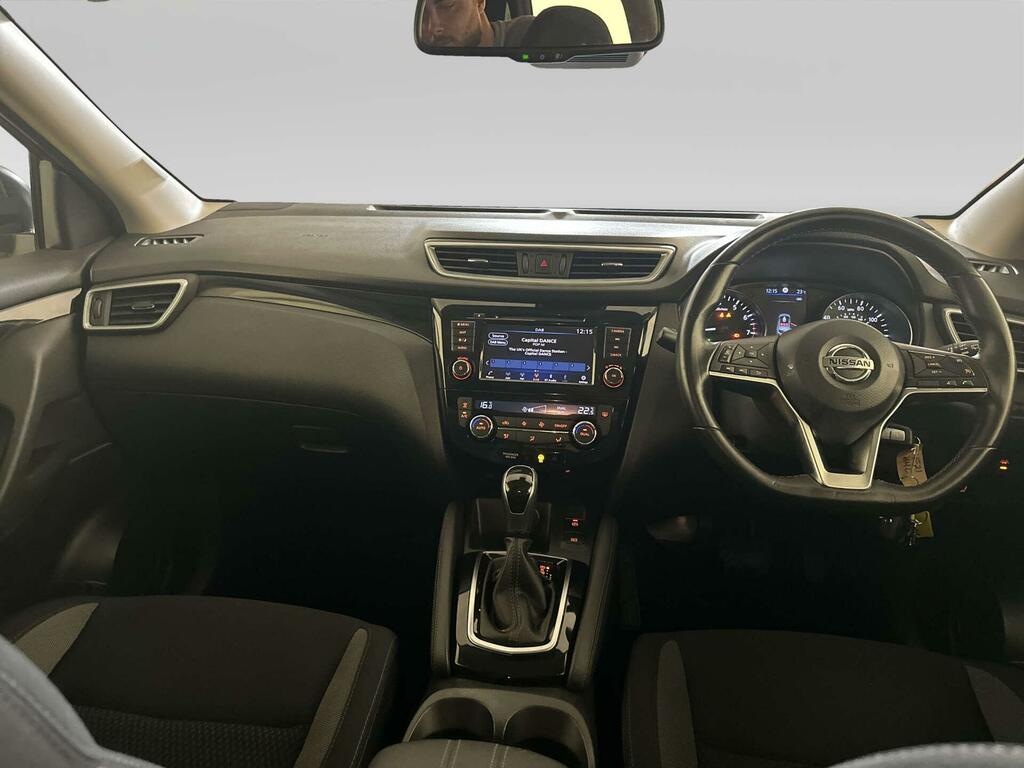Nissan Qashqai 1.3 Dig-t Acenta Premium Suv Dct E Grey #2