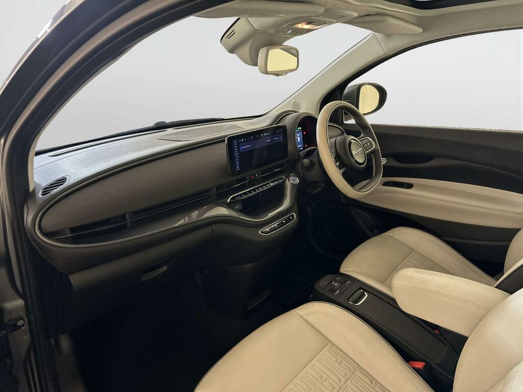 Fiat 500E 42Kwh Icon #10