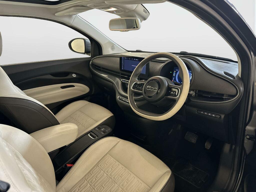 Fiat 500E 42Kwh Icon #13