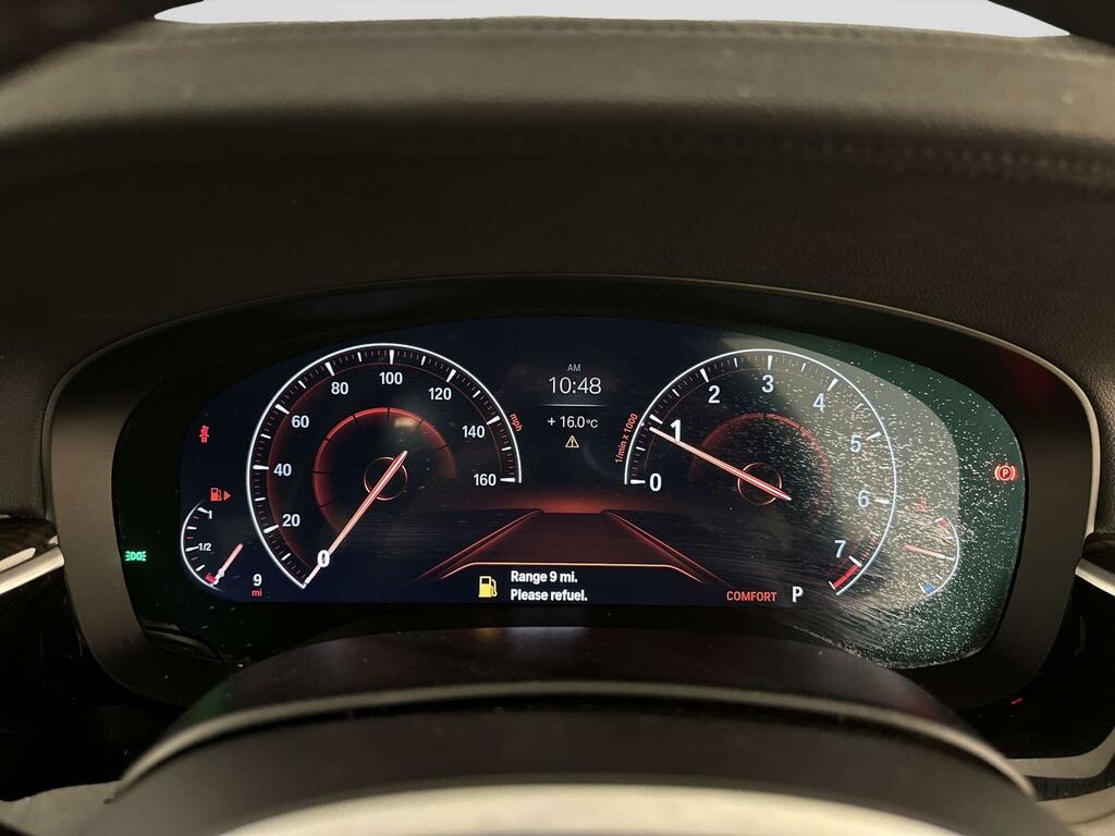 BMW 5 Series 2L Se White #17