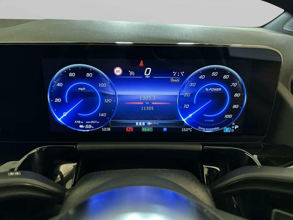 Mercedes-Benz EQA Eqa 250 Amg Line Premium White #17