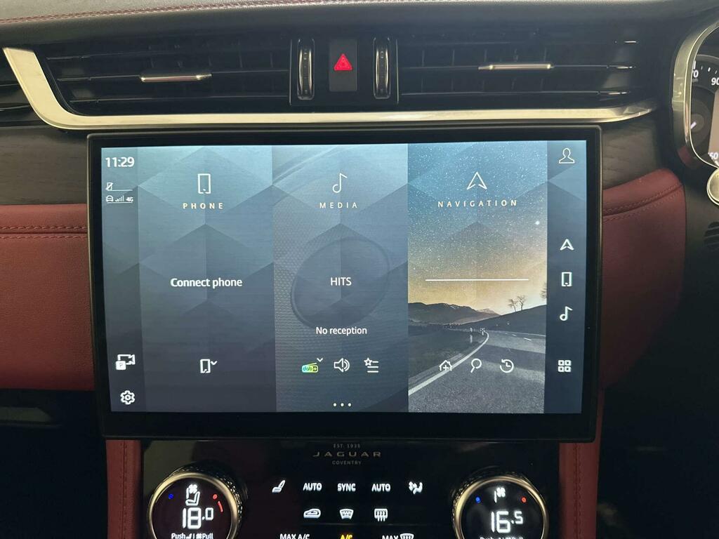 Jaguar F-Pace 2.0 D200 Mhev R-dynamic Black Suv White #21