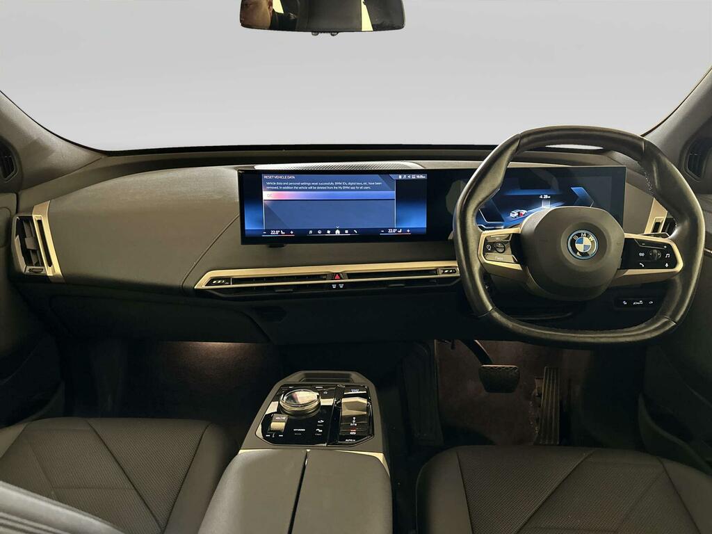 BMW iX 40 76.6Kwh M Sport Suv Xdrive 1 White #2