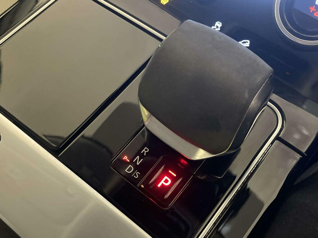 Land Rover Range Rover Velar R-dynamic Hse Red #23