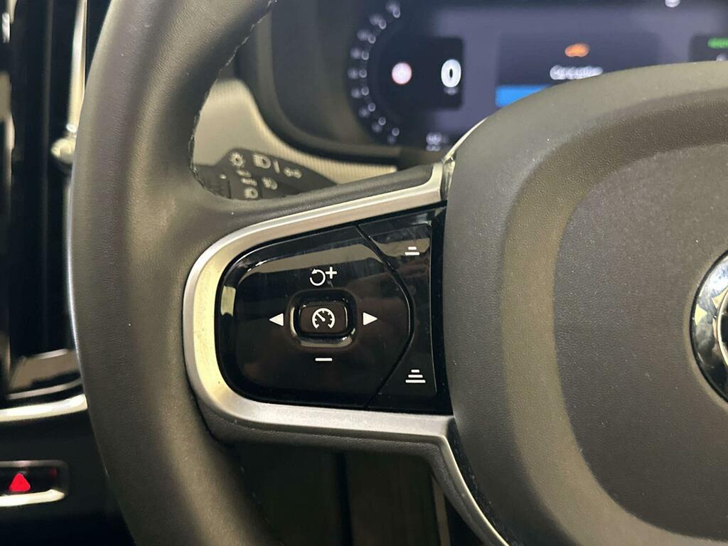 Volvo V90 Inscription White #16
