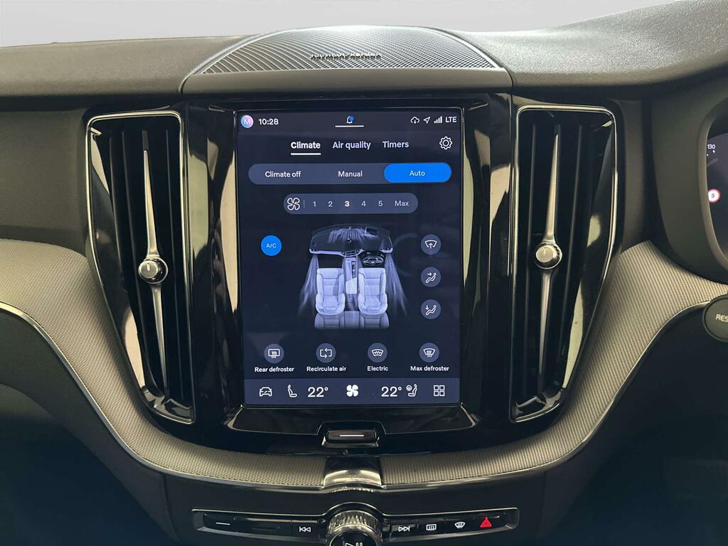 Volvo XC60 Suv  #20