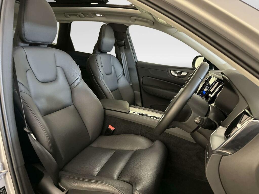 Volvo XC60 Suv  #13