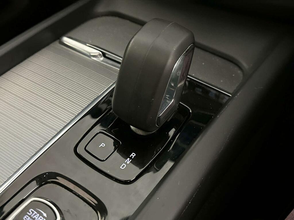 Volvo XC60 Suv  #23