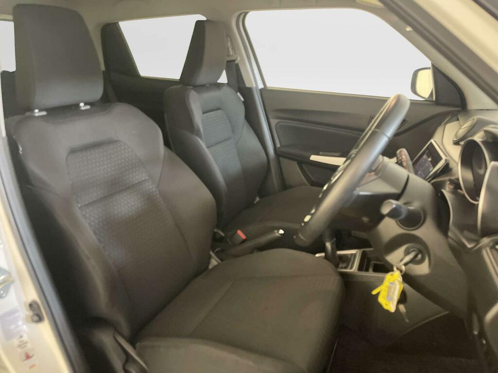 Suzuki Swift 1.2 Dualjet Attitude Hatchback E Blue #11