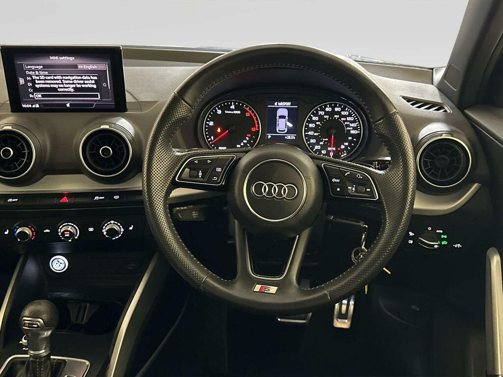 Audi Q2 30 Tfsi Sport Black #14